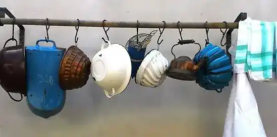 Accesoriile de bază în bucătărie - ce nu trebuie să ratați