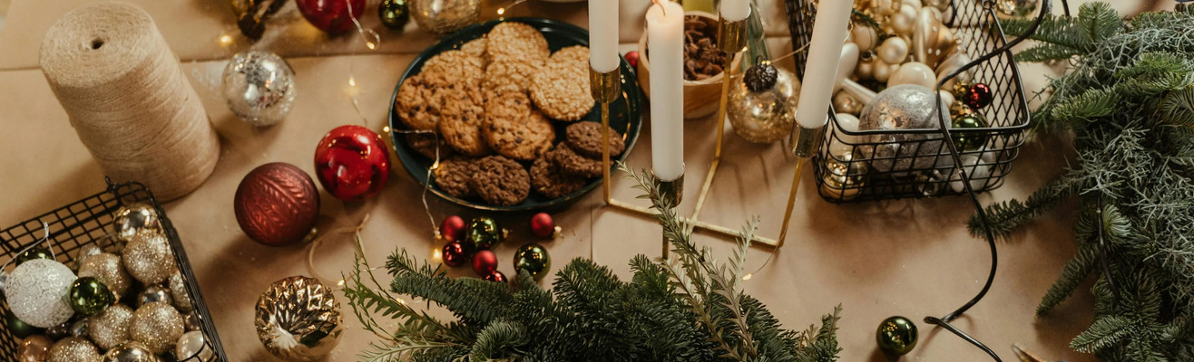 Cu noi, magia cadourilor şi decoraţiunilor de Crăciun e o bucurie