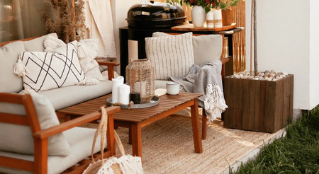 Amenajează-ți terasa și grădina folosind uneltele potrivite.