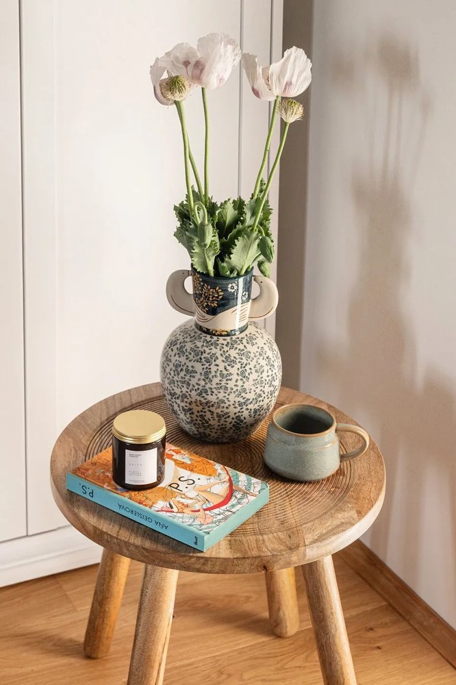 Cană din gresie ceramică Bloomingville Pixie, 350 ml, verde