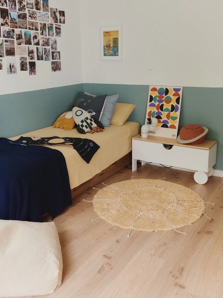 Covor galben muștar lavabil, țesut manual, rotund, din bumbac ø 100 cm Solar Multishape – Lorena Canals