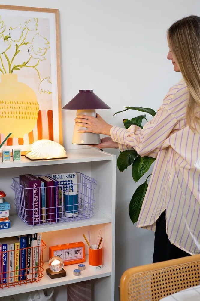 Ceas deșteptător digital Data Flip – Karlsson