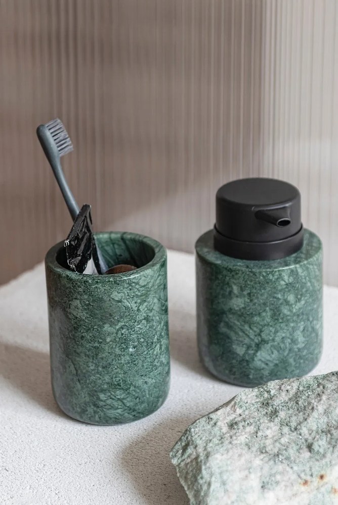 Dozator de săpun lichid verde închis din marmură 200 ml Marble – Mette Ditmer Denmark