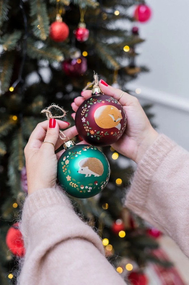 Glob de Crăciun lucrat manual din sticlă ø 6 cm Woodland Hedgehog – Sass &amp; Belle