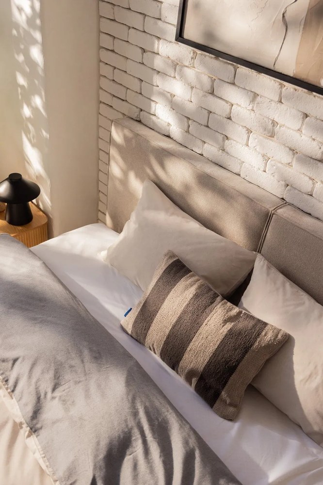 Lenjerie de pat gri/bej din bumbac ranforcé pentru pat dublu/extins cu cearceaf inclus/cu 4 piese 200x220 cm – Mila Home