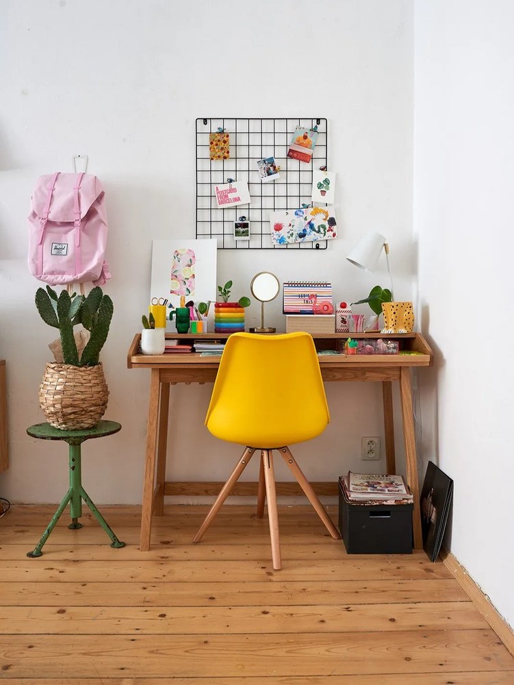 Organizator de birou din ceramică Yellow 012 – Pantone