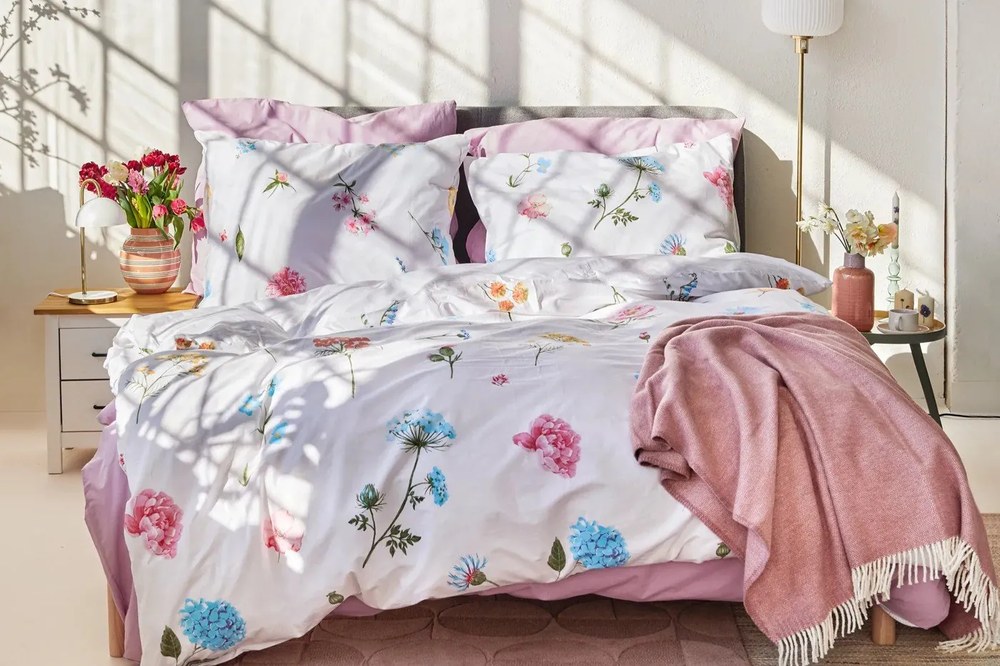 Măsuță auxiliară WOOOD Sasha, picioare verzi