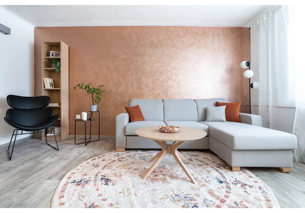 Fotoliu cu husă din imitație de piele și picioare negre Actona Cazar, negru