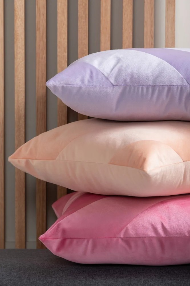 Pernă decorativă din catifea 45x45 cm Tono – PT LIVING