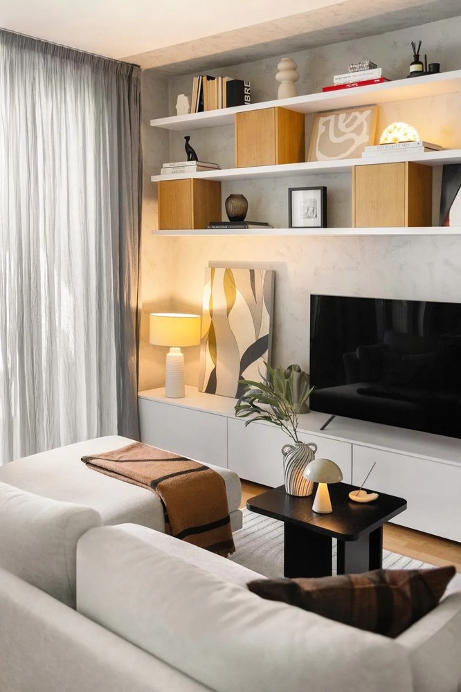 Vază crem din gresie (înălțime 26,5 cm) – House Nordic