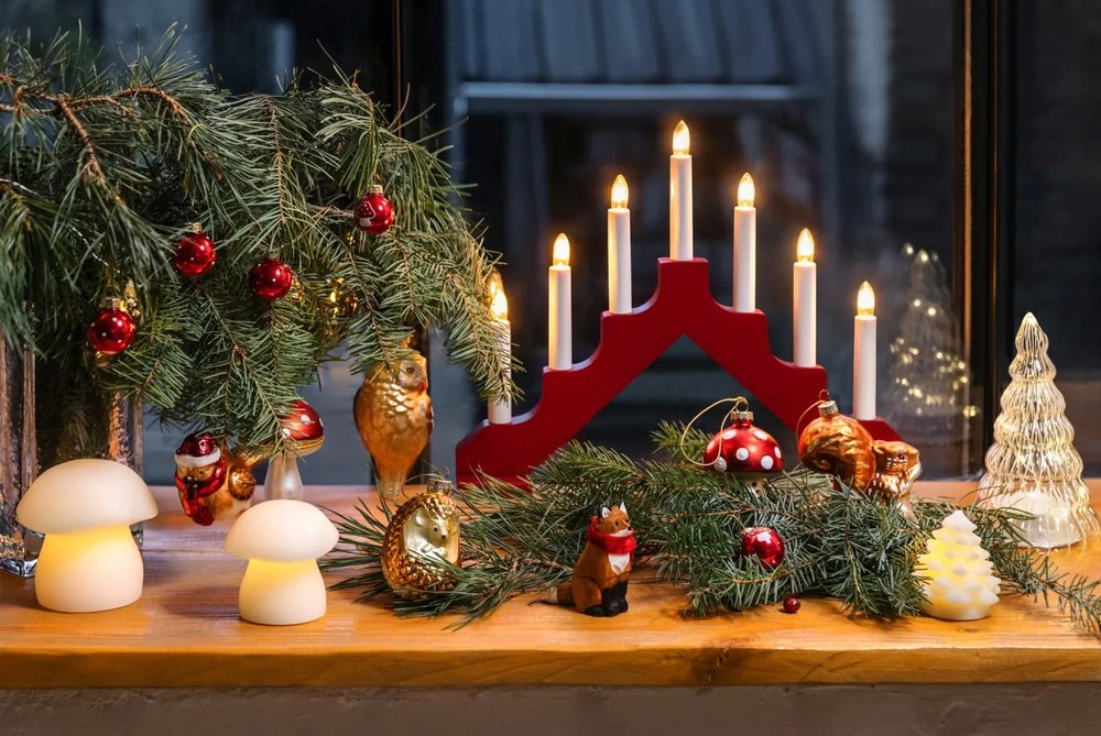 Decorațiune luminoasă de Crăciun albă 4 buc. ø 6,5 cm Carla – Sirius