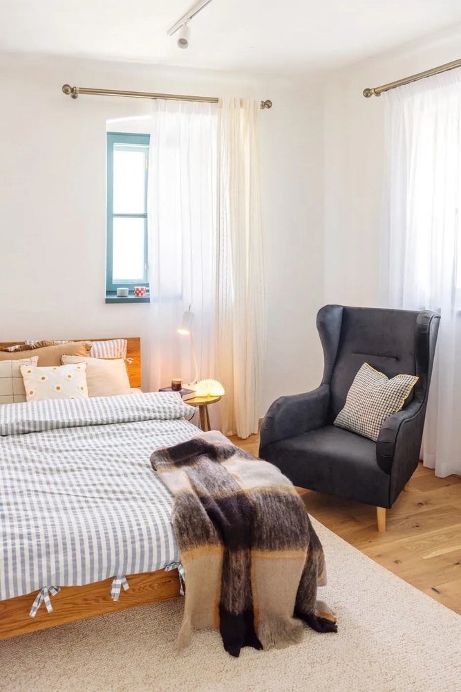 Covor crem lavabil 200x290 cm Rocco Cream – Elle Decoration