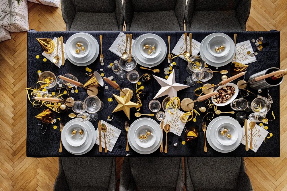 Set 4 pahare pentru cocktail Lyngby Glas Palermo, 315 ml, auriu