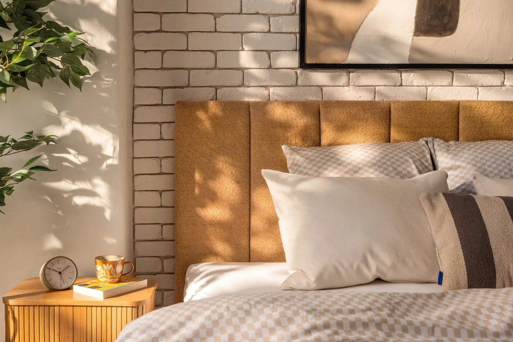 Noptieră în culoare naturală cu aspect de lemn de stejar Langley – Actona