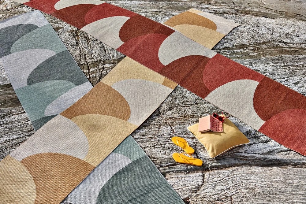 Pernă de grădină 44x44 cm Sunny Amber – Pappelina