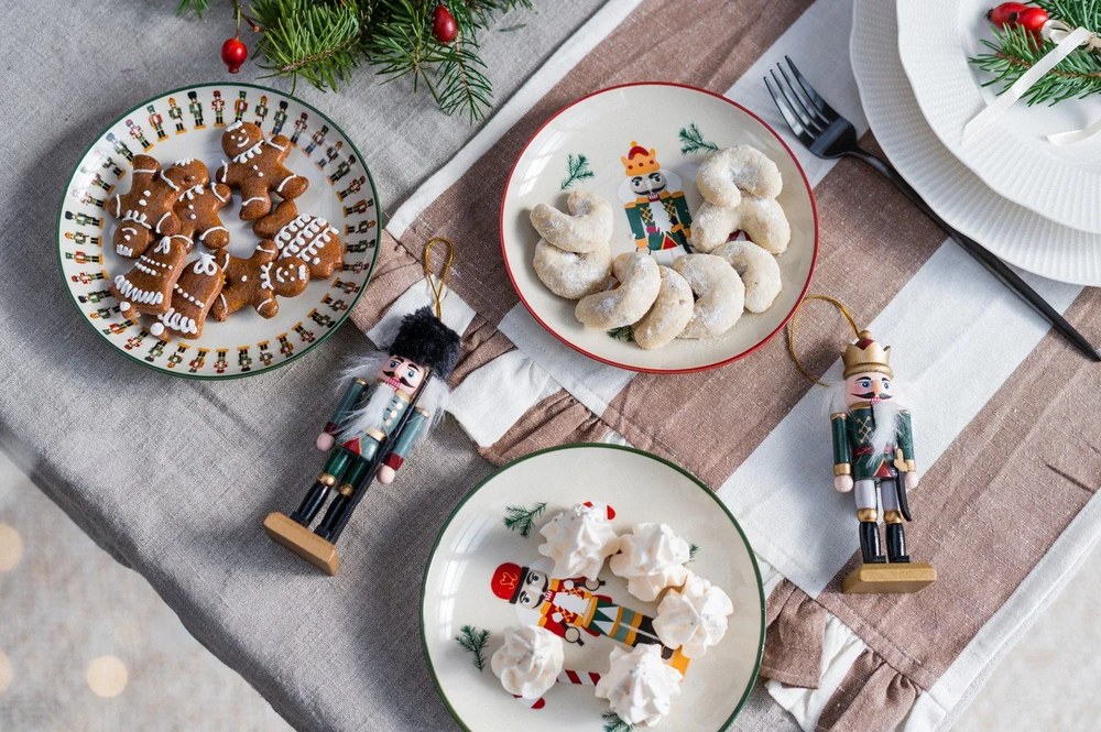 Ornamente de Crăciun 6 buc. din lemn 13 cm Nikita – Bloomingville