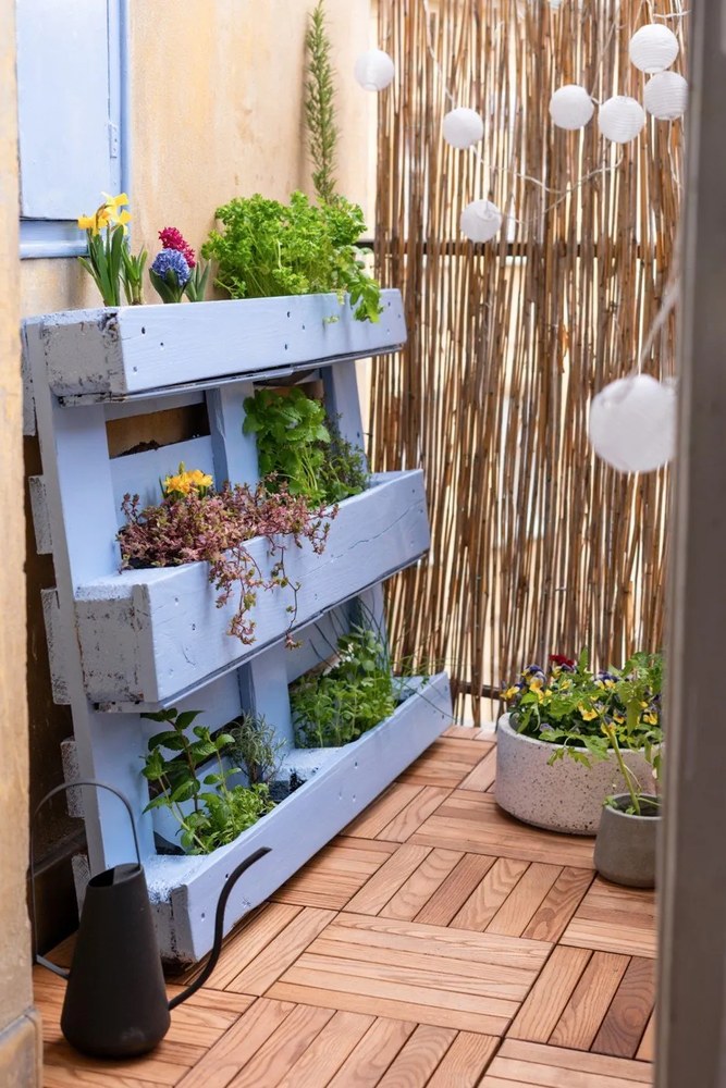 Șirag luminos LED pentru exterior Star Trading Lampions, 10 becuri, lungime 2,7 m