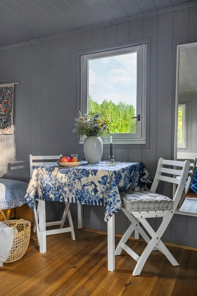 Masă dining din lemn de pin Bonami Essentials Sydney, 70 x 70 cm, natural-alb