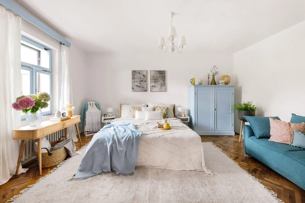 Veioză din ceramică și pânză Reality Martin, înălțime 29 cm, alb-taupe