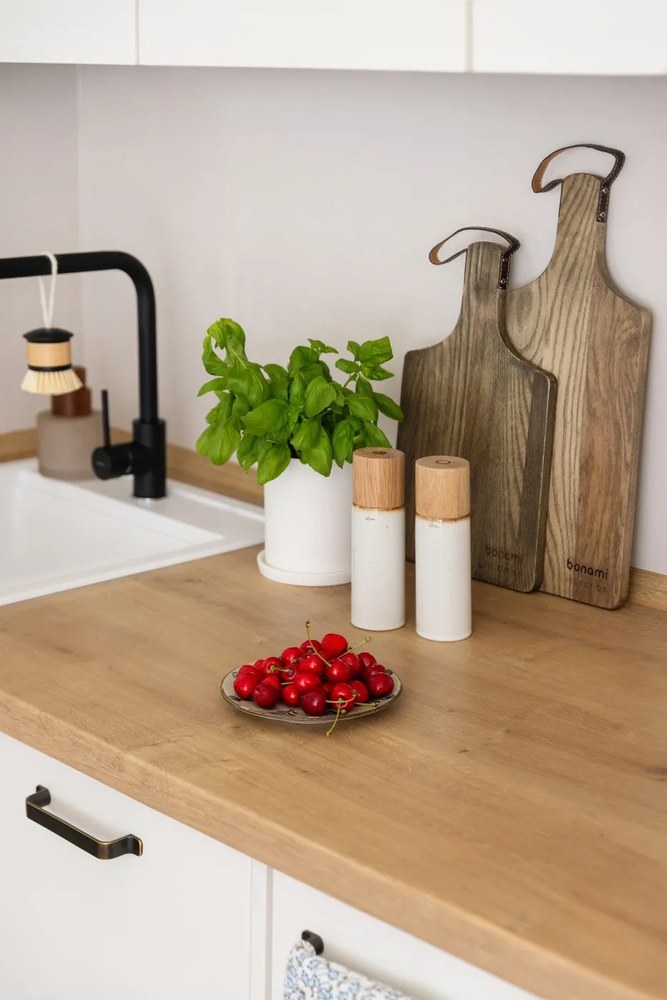 Ghiveci din porțelan Blomus Nona, alb