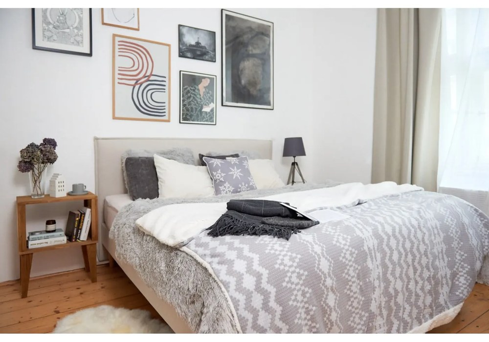 Lenjerie de pat din micropluș Catherine Lansfield Cuddly, 200 x 200 cm, gri