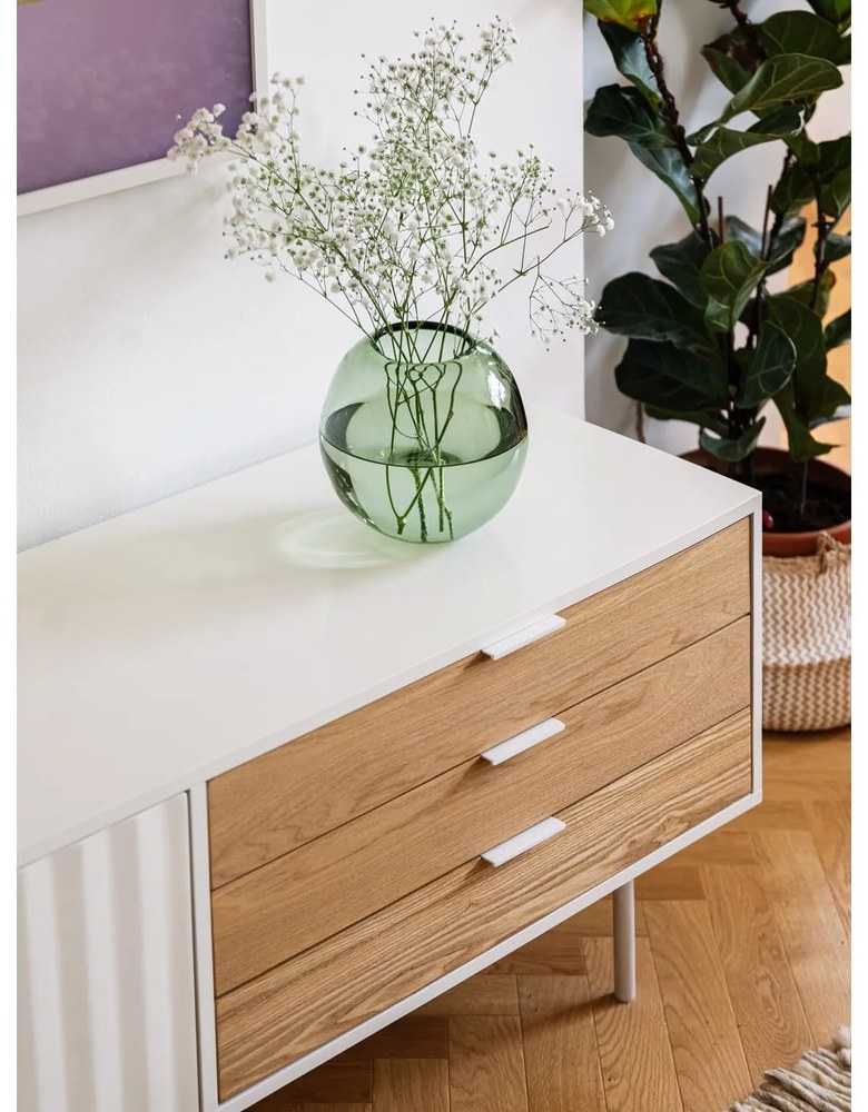 Comodă TV albă/în culoare naturală cu aspect de lemn de stejar 180x52 cm Sierra – Teulat