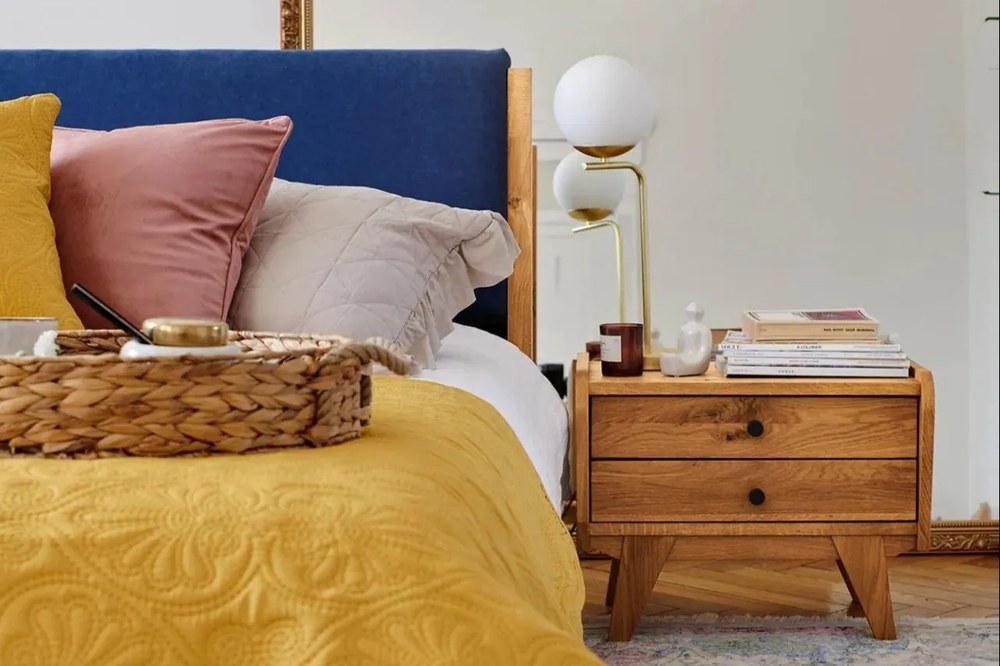 Noptieră din lemn de stejar Retro 1 - The Beds