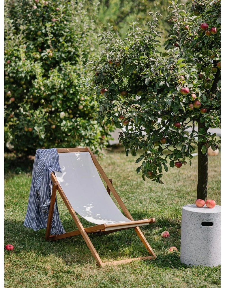 Șezlong de grădină pliabil din lemn de acacia Bonami Essentials Deck, bej