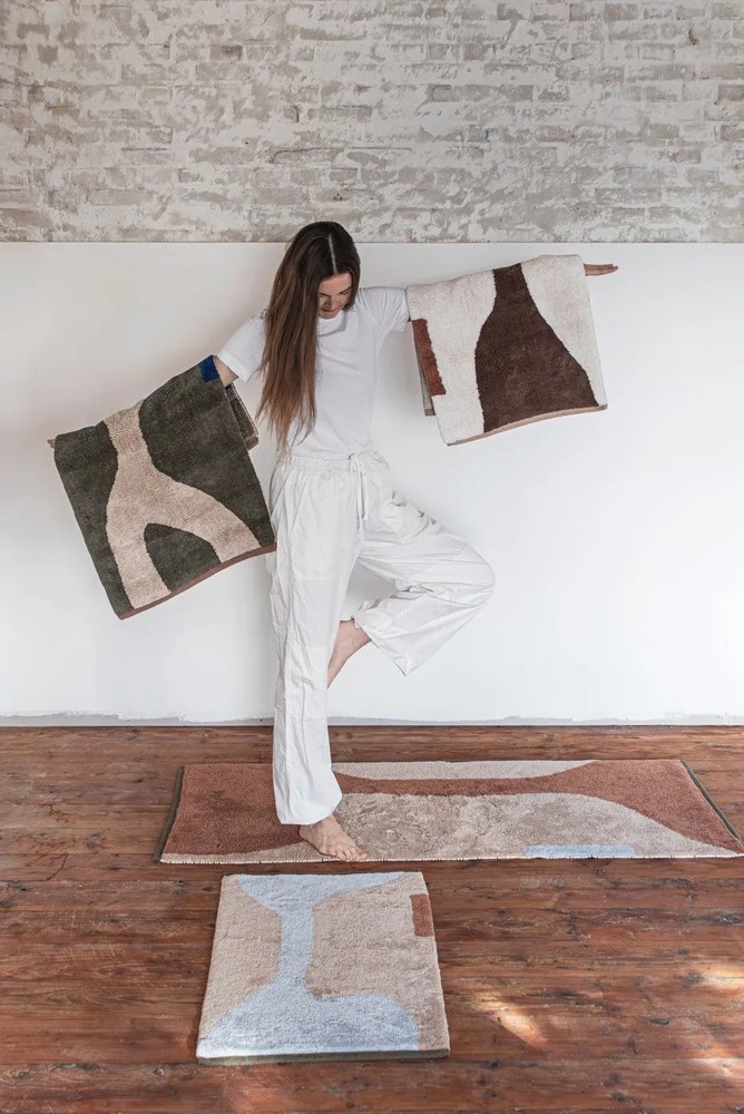 Covor alb/maro lavabil din bumbac 50x80 cm Figura – Mette Ditmer Denmark