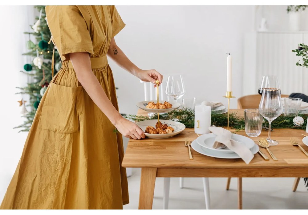 Tacâmuri din oțel inoxidabil auriu 16 buc. Avie – Premier Housewares
