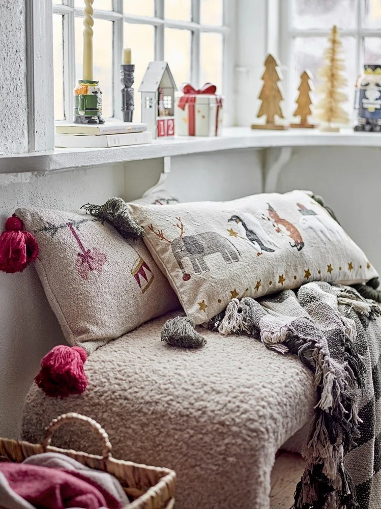 Bancă crem cu tapițerie din stofă bouclé Bobbie – Bloomingville