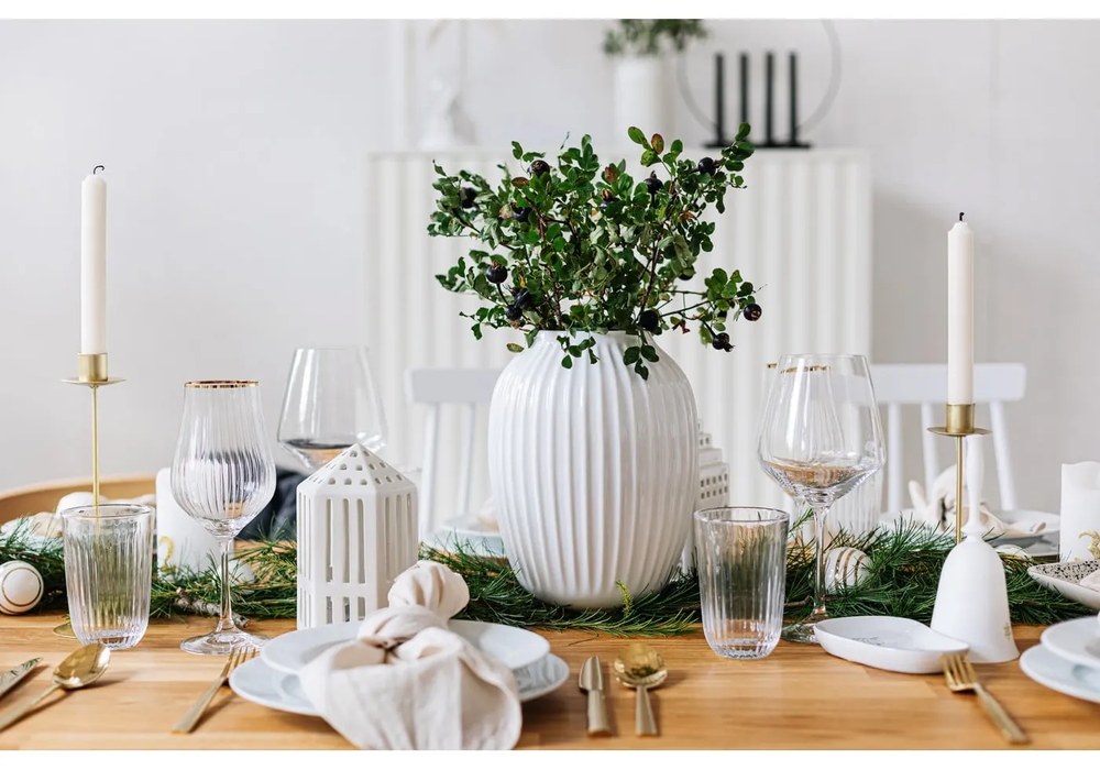 Tacâmuri din oțel inoxidabil auriu 16 buc. Avie – Premier Housewares