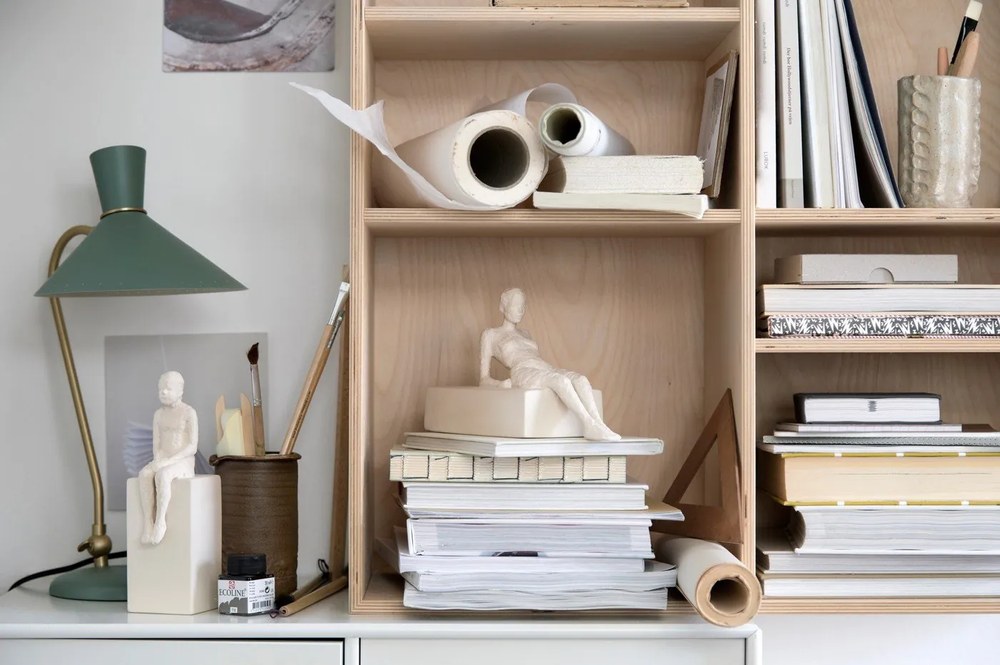 Statuetă din gresie Kähler Design Character The Attentive One