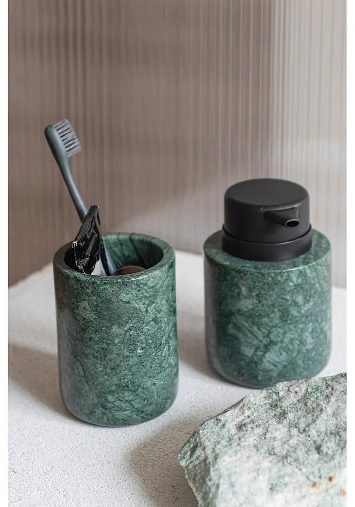 Suport pentru periuța de dinți verde închis din marmură Marble – Mette Ditmer Denmark