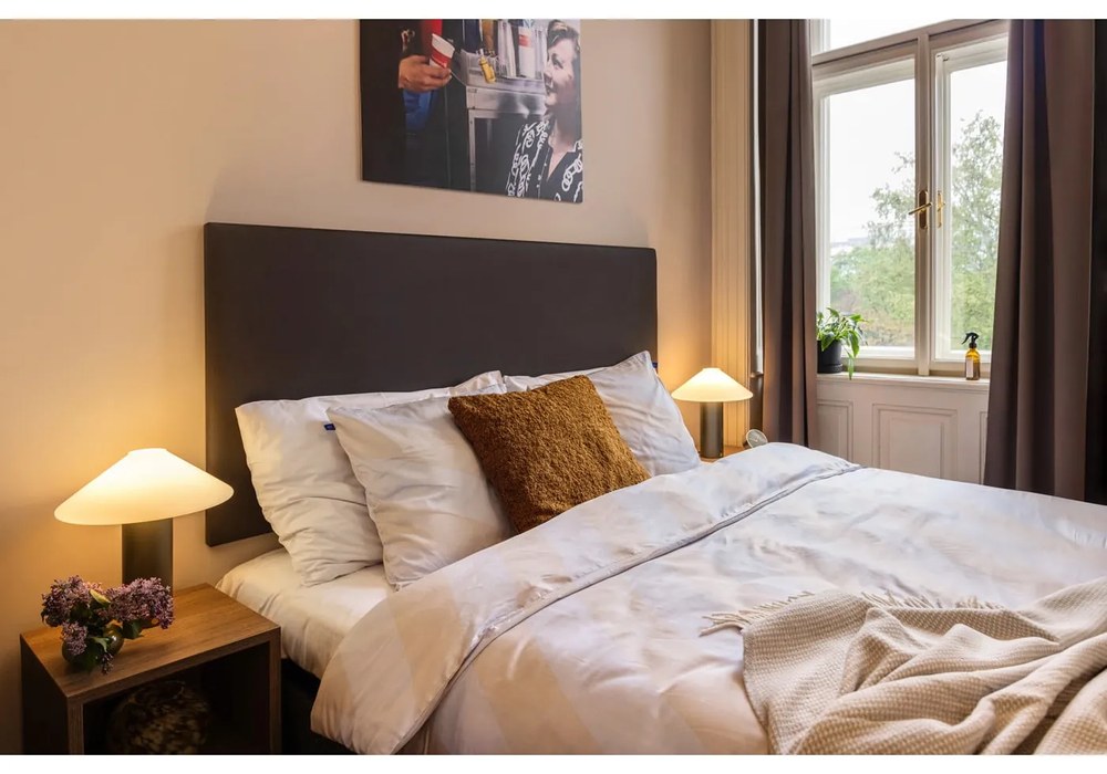 Pernă decorativă 60x60 cm Dolly - Tiseco Home Studio