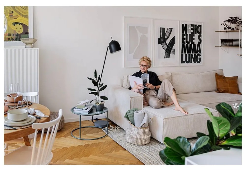 Măsuță auxiliară cu picioare din lemn de stejar Windsor & Co Sofas Bodil, ø 130 cm