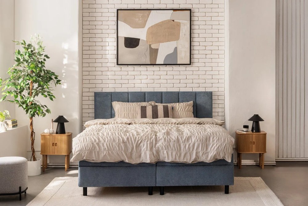 Noptieră în culoare naturală cu aspect de lemn de stejar Langley – Actona