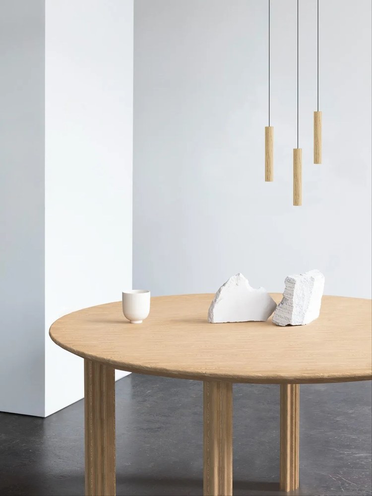 Masă de dining rotundă din lemn masiv de stejar ø 120 cm Comfort Circle – UMAGE