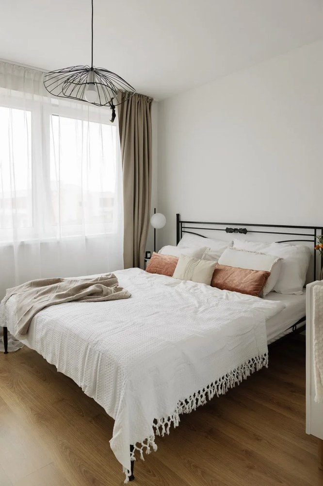 Veioză Markslöjd Dione, înălțime 62,5 cm, alb