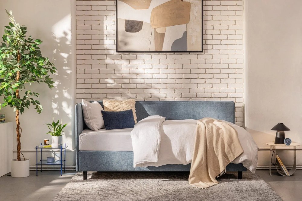 Măsuță auxiliară rotundă din metal ø 43 cm Cher – Bloomingville
