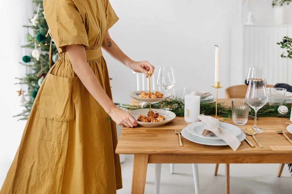 Tacâmuri din oțel inoxidabil auriu 16 buc. Avie – Premier Housewares