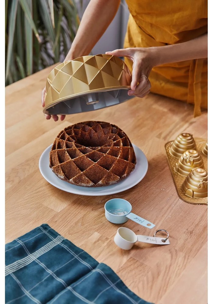 Masă dining din lemn de stejar Rowico Filippa, 140 x 90 cm