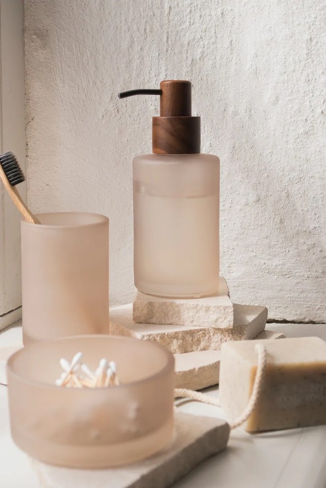 Dozator de săpun lichid bej din sticlă 280 ml Modest – Mette Ditmer Denmark