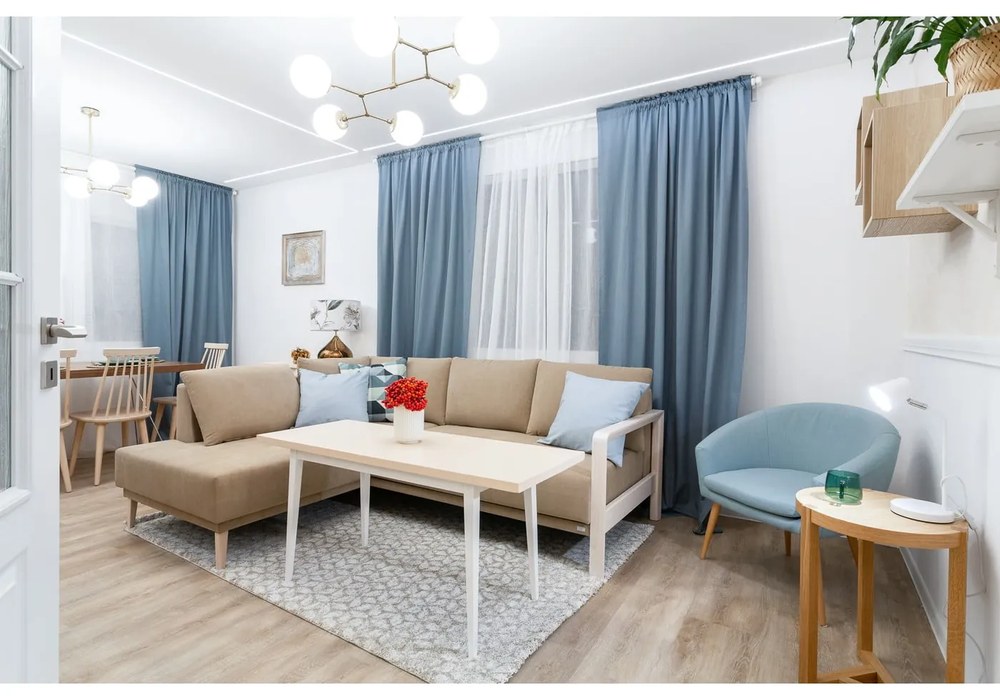 Lustră alămie cu abajur din sticlă Damar – Opviq lights