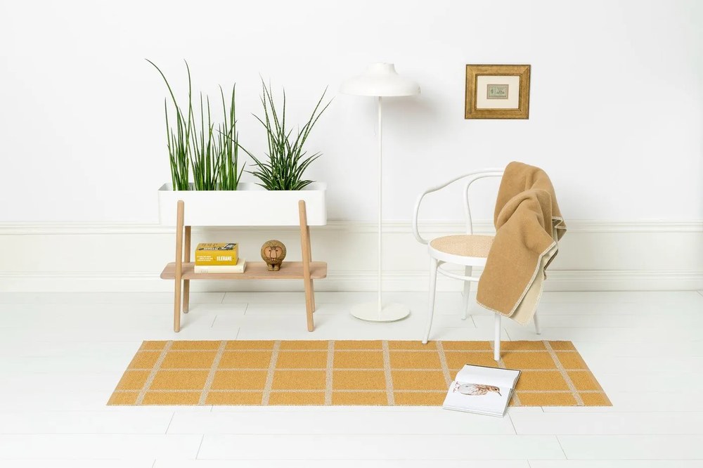 Covor tip traversă pentru interior și exterior galben ocru 70x150 cm Ada Ochre – Pappelina