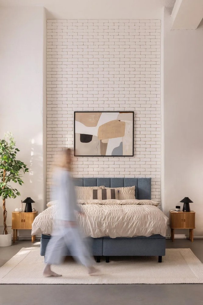 Noptieră în culoare naturală cu aspect de lemn de stejar Langley – Actona