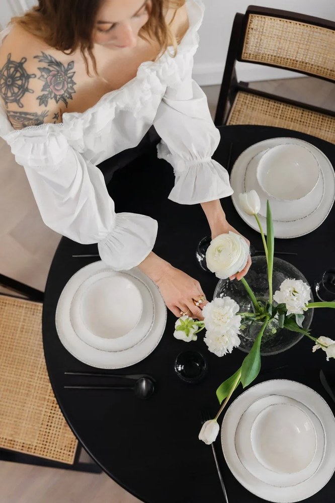 Scaun dining negru din lemn de pin Gunn – WOOOD