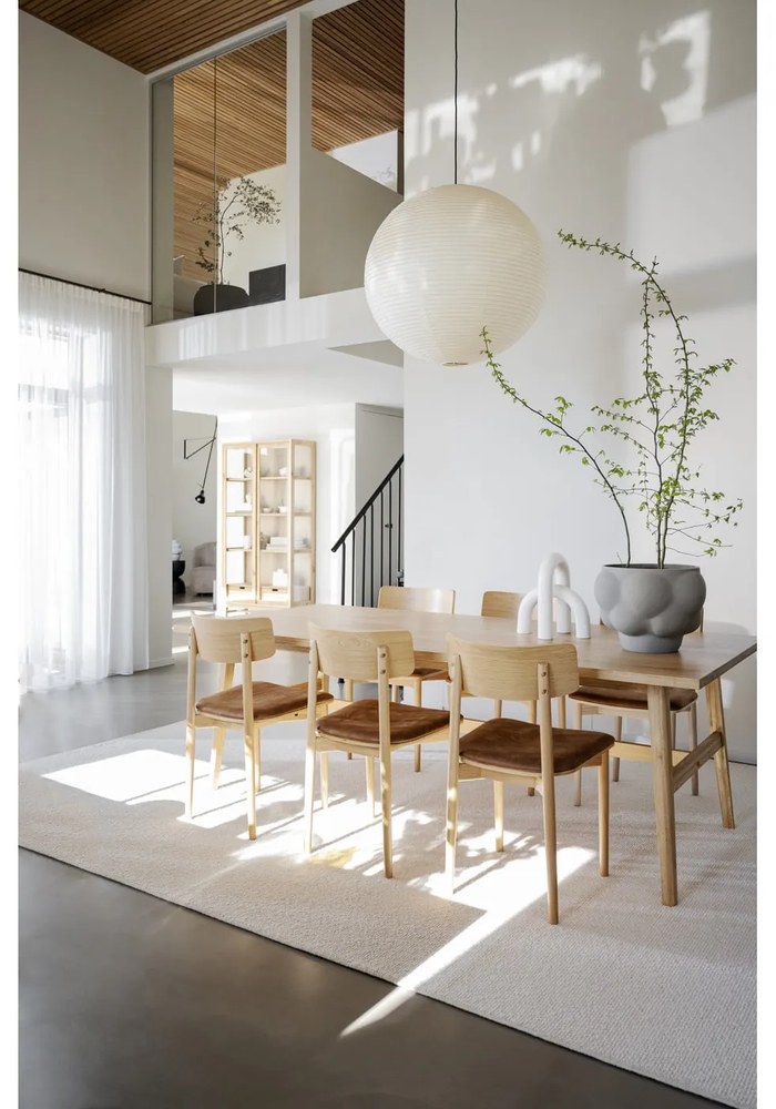 Vitrină natural cu aspect de lemn de stejar cu ușă glisantă 100x203 cm Hazelton – Rowico