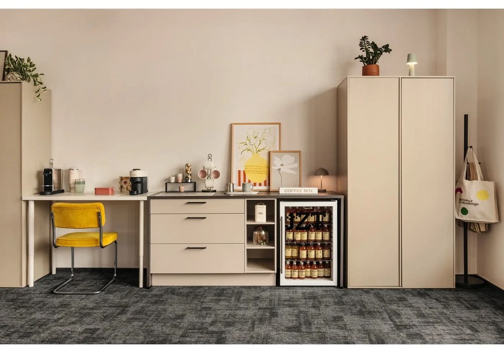 Scaun de dining galben din catifea reiată Rupert – Unique Furniture