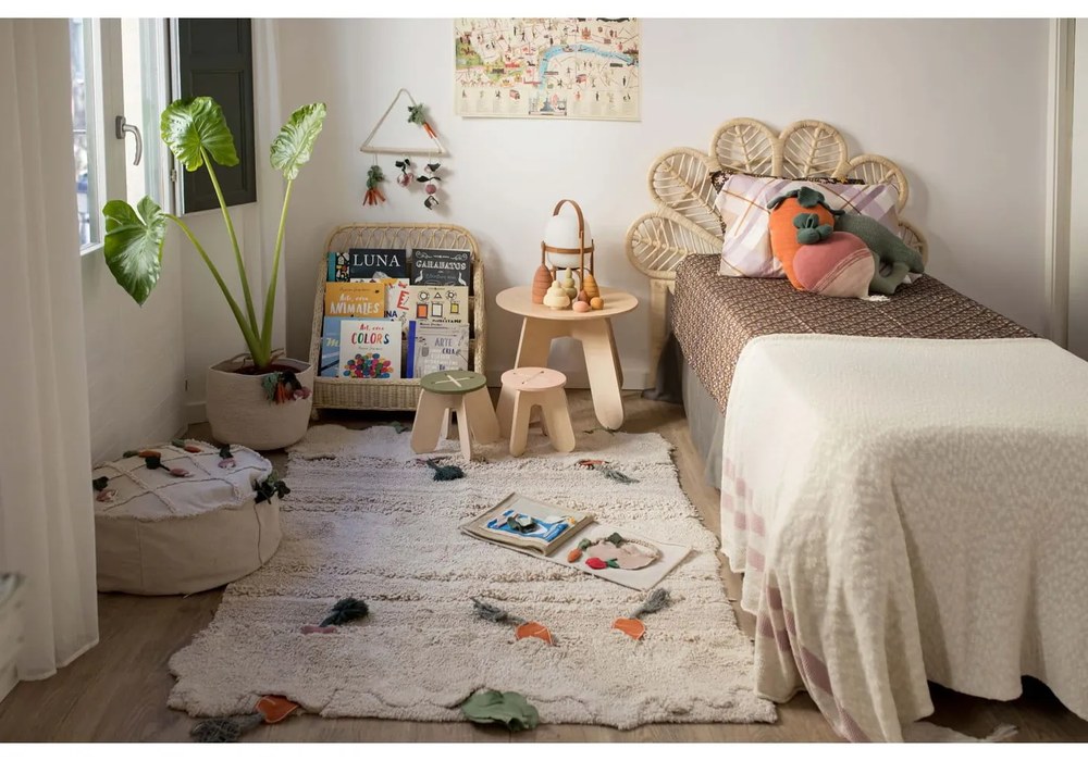 Covor de joacă pentru copii crem din bumbac 120x160 cm Veggie Garden – Lorena Canals